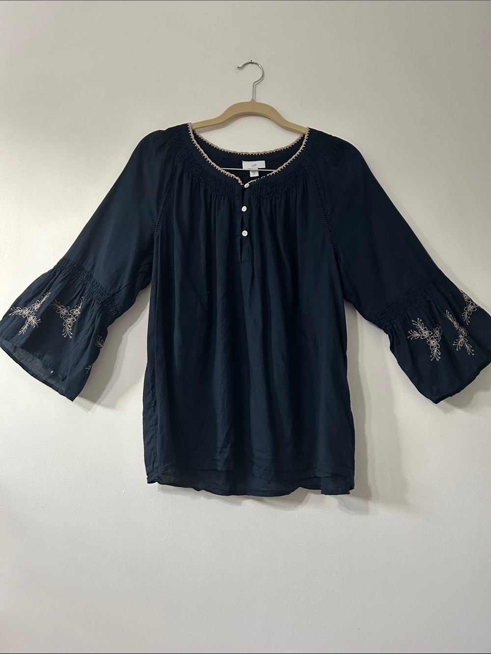 J. Jill Blouse Peasant Bohemian Navy Cottagecore Medium Embroidered Bell Sleeves